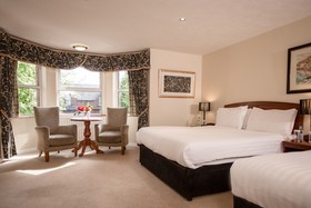 Malone Lodge Hotel & Apartments