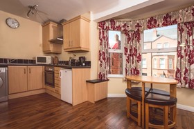 Malone Lodge Hotel & Apartments