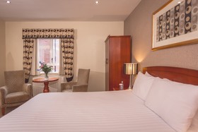 Malone Lodge Hotel & Apartments