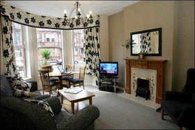 Malone Lodge Hotel & Apartments