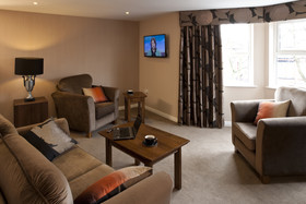 Malone Lodge Hotel & Apartments