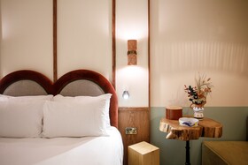 Room2 Belfast Hometel