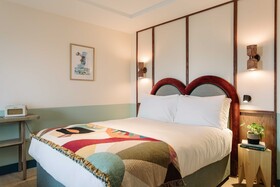 Room2 Belfast Hometel