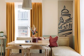 Room2 Belfast Hometel