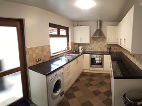 Shaftesbury Avenue Townhouse