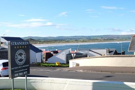 Strandeen Bed And Breakfast