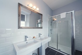 The Boat Country Inn & Restaurant