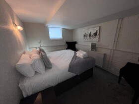 The Richmond Park Hotel