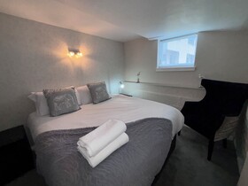 The Richmond Park Hotel