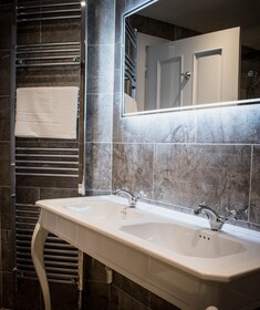 The Seafield Arms Hotel