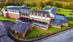 Muthu Dalmally Hotel