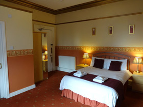Dumfries Villa