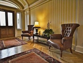 Woodland House Hotel
