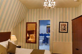 Dunmuir Hotel