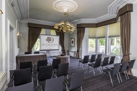 The Landmark Hotel & Leisure Club