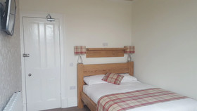 18 Craigmillar Park