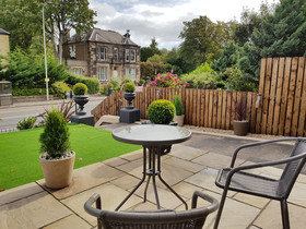 18 Craigmillar Park