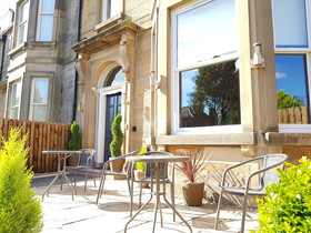 18 Craigmillar Park