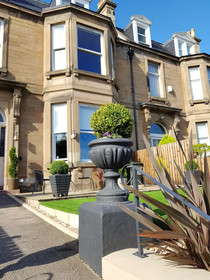 18 Craigmillar Park