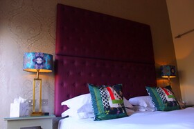 24 Royal Terrace Hotel