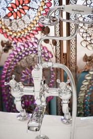 24 Royal Terrace Hotel