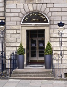 28 York Place
