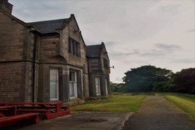Almond House Lodge