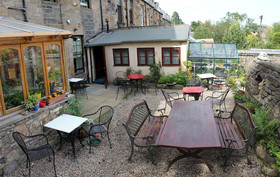 Argyle Backpackers