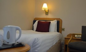 Best Western Kings Manor Hotel