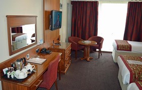 Best Western Kings Manor Hotel