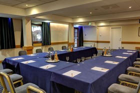 Best Western Kings Manor Hotel
