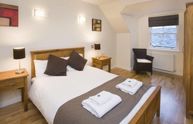 Burnets Apartments