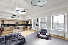Burnets Apartments