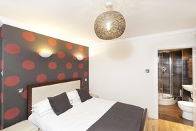 Burnets Apartments