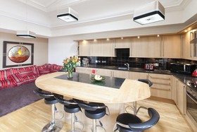 Burnets Apartments
