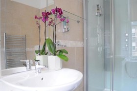 CastleView Guest House