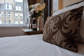 CastleView Guest House