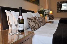 CastleView Guest House