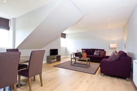 Destiny Scotland - George IV Apartments