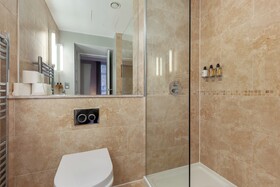 Destiny Scotland - St. Andrew Square Apartments