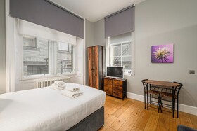 Destiny Scotland - St. Andrew Square Apartments