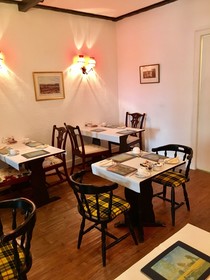 Dorstan Guest House
