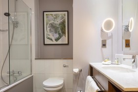 DoubleTree by Hilton Hotel Edinburgh Airport