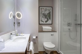 DoubleTree by Hilton Hotel Edinburgh Airport