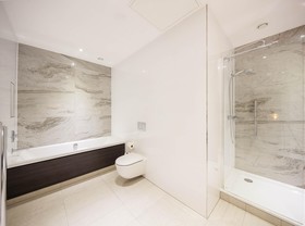 DoubleTree by Hilton Hotel Edinburgh City Centre