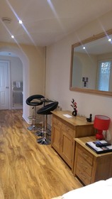 Edinburgh City Suites
