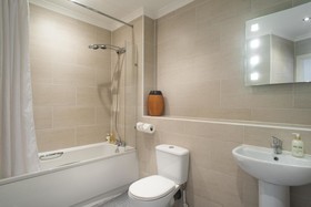 Fountain Court - Harris Apartments