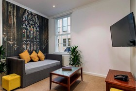 Heeton Concept Hotel - Stewart Aparthotel Edinburgh