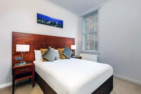 Heeton Concept Hotel - Stewart Aparthotel Edinburgh
