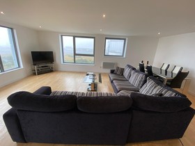 Grand Harbour Apartments